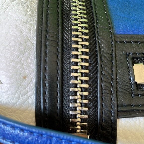 Botkier cobalt blue and white clutch - Picture 8 of 8
